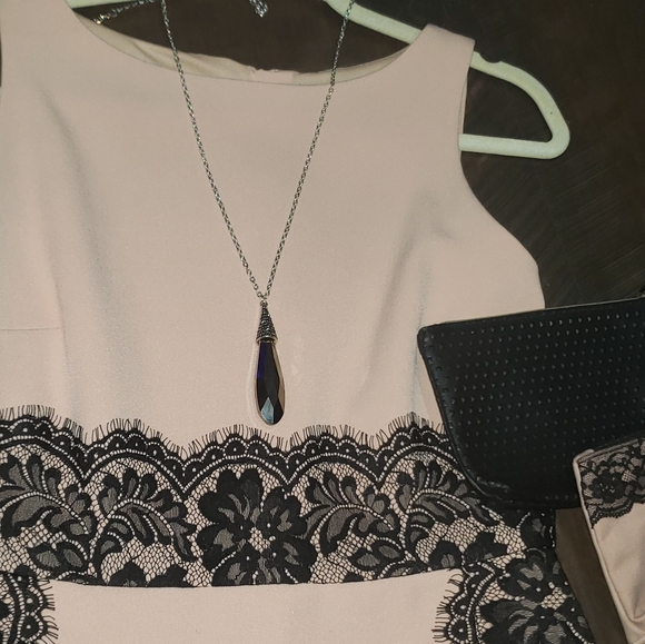 Dress - Picture 2 of 4